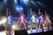 チームしゃちほこ「鯱詣2018」東京・Zepp Tokyo公演の様子。