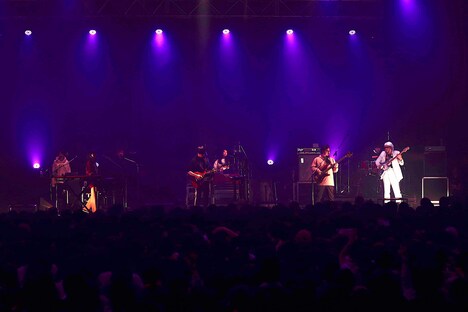 「ゲスの極み乙女。久しくシングル出してなかったから何かシングル出す時の感覚忘れちゃったし、ワンマンするのも何だから仲間を呼んだぜ！あんまライブ無いから来てくれよな！PARTY」アンコールの様子。