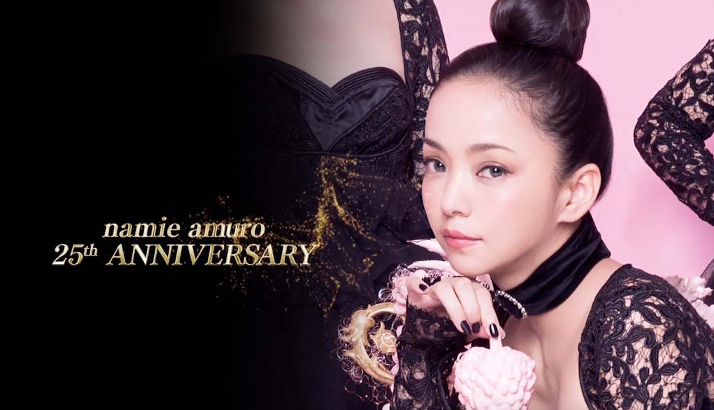 「namie amuro Final Tour 2018 ～Finally～」オフィシャルグッズ紹介スペシャルムービーのワンシーン。