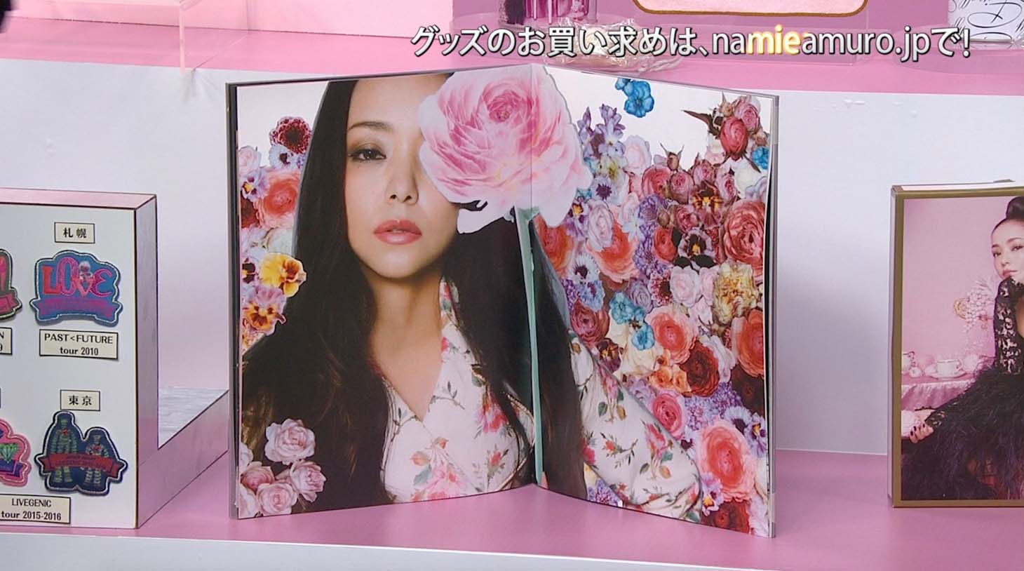 「namie amuro Final Tour 2018 ～Finally～」オフィシャルグッズ紹介スペシャルムービーのワンシーン。