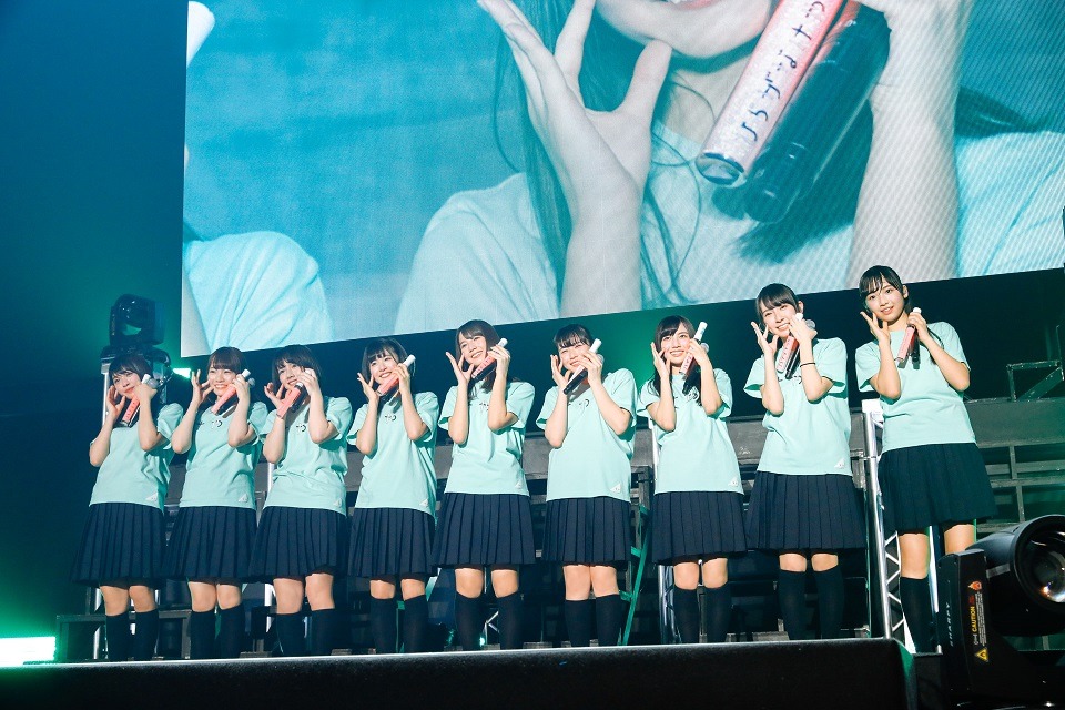 けやき坂46 2期生「おもてなし会」千葉・幕張イベントホール公演の様子。（写真提供：Sony Music Records）