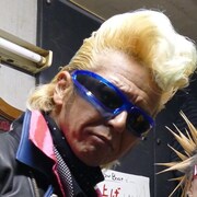 夜桜極蔵（ゲンドウミサイル）