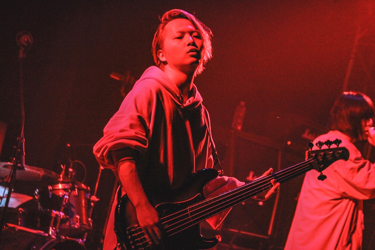 JUN YOKOE（B / PLASTICZOOMS）（撮影：創-sou-）