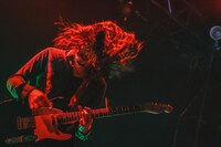 ケンゴマツモト（G / THE NOVEMBERS）（撮影：創-sou-）