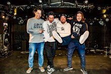 左から笠原健太郎（Northern19）、ツル（milkcow）、Hiro（SHADOWS）、Ikepy（HER NAME IN BLOOD）。（Photo by Takashi "TAKA" Konuma）