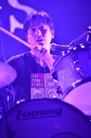 高橋宏貴（Dr）（撮影：橋本塁 [SOUND SHOOTER]）