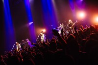 SCANDAL「SCANDAL ニューアルバム『HONEY』発売記念フリーライブ」東京・Zepp DiverCity TOKYO公演の様子。