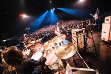 SCANDAL「SCANDAL ニューアルバム『HONEY』発売記念フリーライブ」東京・Zepp DiverCity TOKYO公演の様子。