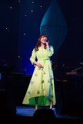 花澤香菜「KANA HANAZAWA Concert 2018 "Spring will come soon"」の様子。(撮影:LUCKMAN)
