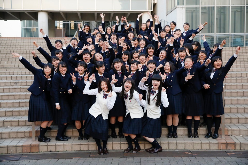 J☆Dee'Zと千葉県立幕張総合高等学校のダンス部。