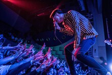 夜の本気ダンス「Kotteri! intelli! One Man Show!」最終公演の様子。（撮影：キムラユキ）