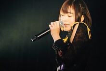 十束おとは（フィロソフィーのダンス）（Photo by Genki Arata）