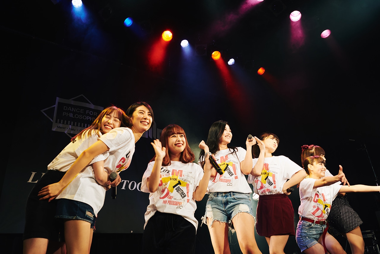 callmeとフィロソフィーのダンス。（Photo by Genki Arata）