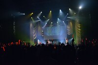 東京女子流 エキシビジョン公演「"DISCOGRAPHY" CASE OF TGS -TGS00～TGS32-」の様子。