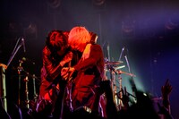 a flood of circle（Photo by Viola Kam (V'z Twinkle)）