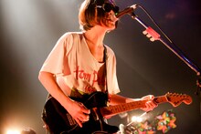 髭（Photo by Viola Kam (V'z Twinkle)）