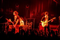 UNISON SQUARE GARDEN（Photo by Viola Kam (V'z Twinkle)）