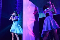 東京女子流 エキシビジョン公演「"DISCOGRAPHY" CASE OF TGS -TGS33～TGS68-」の様子。