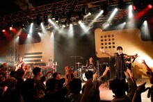 相川七瀬「LIVE TOUR 2018『The Rock Goes On』Birthday Special」の様子。（写真提供：avex）