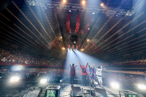 「唇ワンマンライブ 2018 WINTER『Diver In the BLACK Tour～ReI of Lights～』」の様子。（Photo by Viola Kam [V'z Twinkle Photography]）