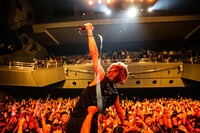 TOTALFATのライブの様子。（撮影：渡邉一生）