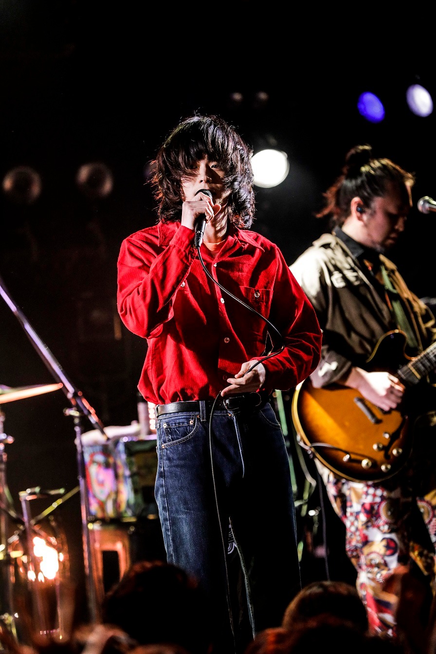 菅田将暉「菅田将暉 Premium 1st TOUR 2018」大阪公演の様子。（Photo by HAJIME KAMIIISAKA）