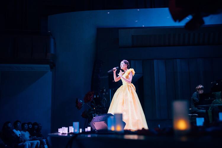 ドレスに身を包んだchay ディズニープリンセスメドレーを熱唱 ライブレポート 音楽ナタリー