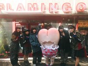 EMPiREメンバーとセントチヒロ・チッチ(BiSH)、アユニ・D(BiSH)。