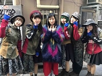 EMPiREとリンリン（BiSH）。