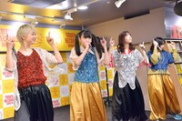 校庭カメラアクトレス