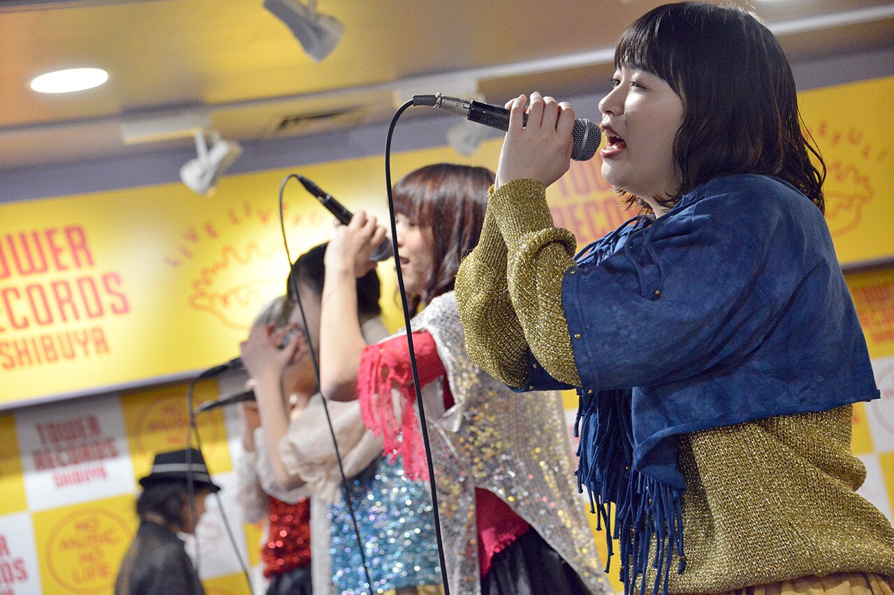 校庭カメラアクトレス、1stシングル「ミギヒダリ」リリイベを渋谷
