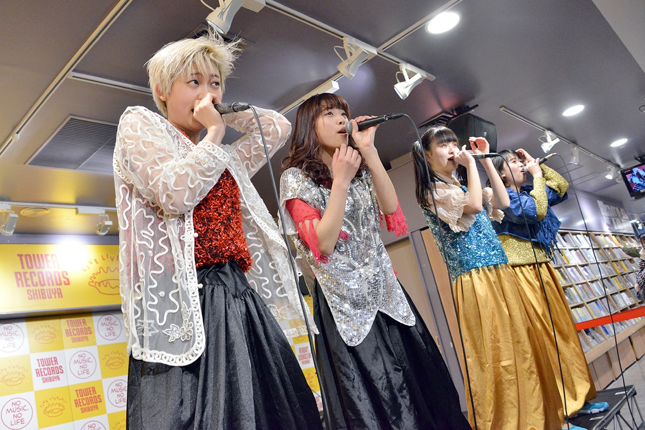 校庭カメラアクトレス、1stシングル「ミギヒダリ」リリイベを渋谷