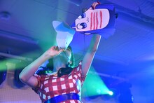 ピピ美を引き裂く上坂すみれ。