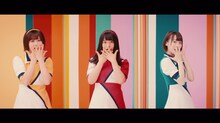 欅坂46「バスルームトラベル」ミュージックビデオのワンシーン。