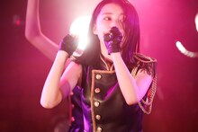 内山あみ（撮影：笹森健一）