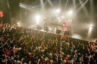 yonige「girls like girls tour」東京・TSUTAYA O-EAST公演の様子。（Photo by Viola Kam [V'z Twinkle]）