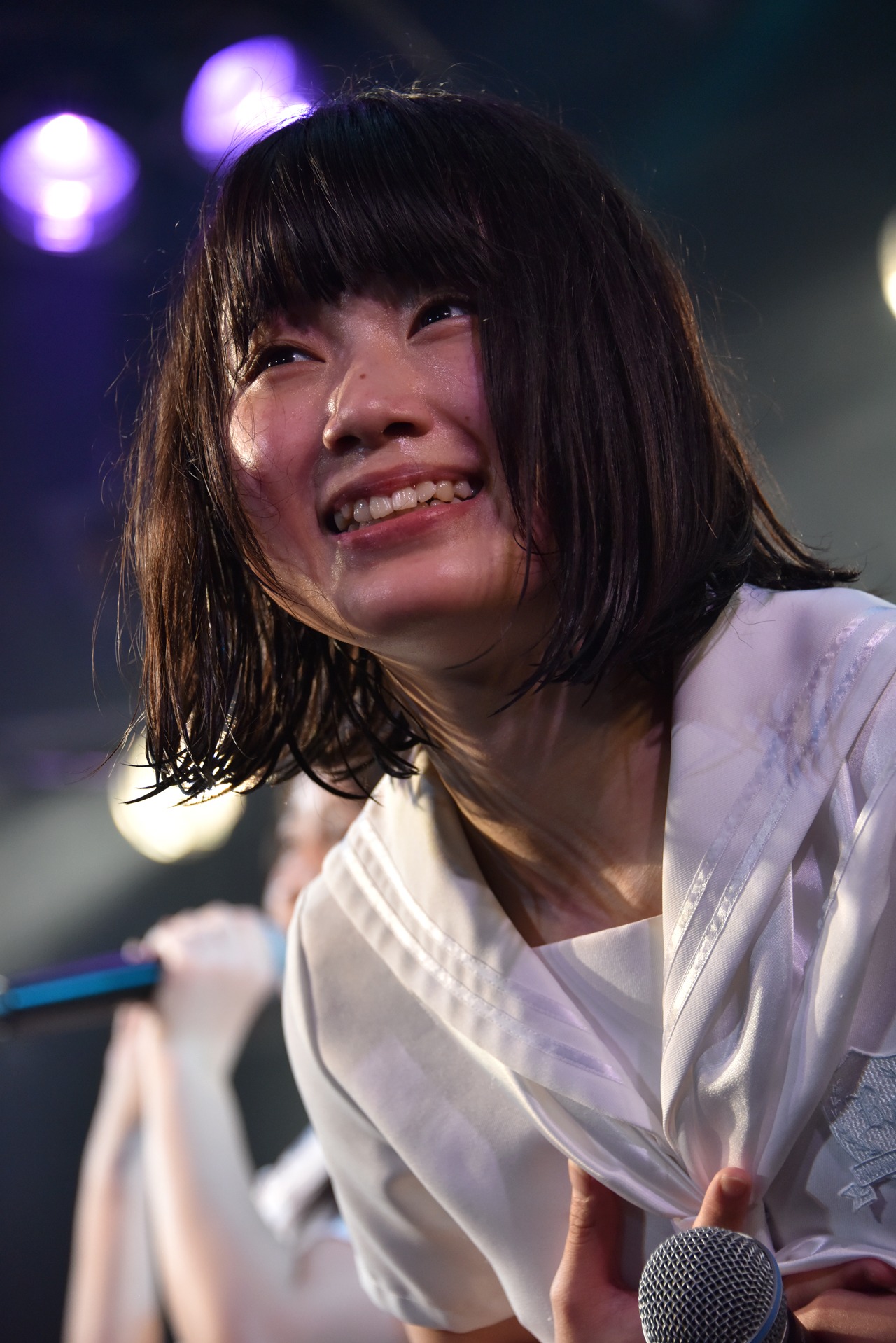 石野理子