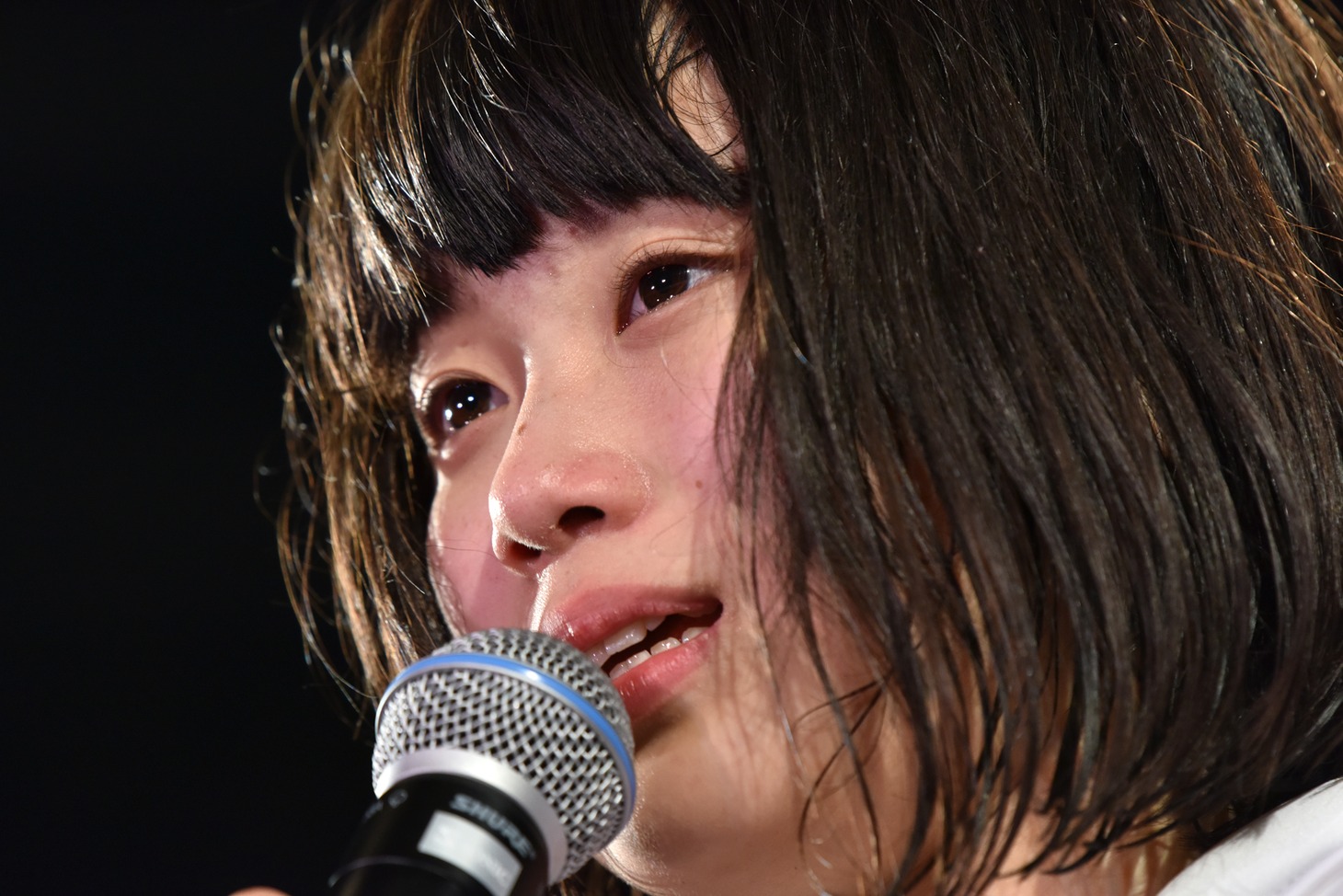 石野理子