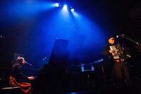 中村中とDr.kyOn。（撮影：三浦麻旅子）