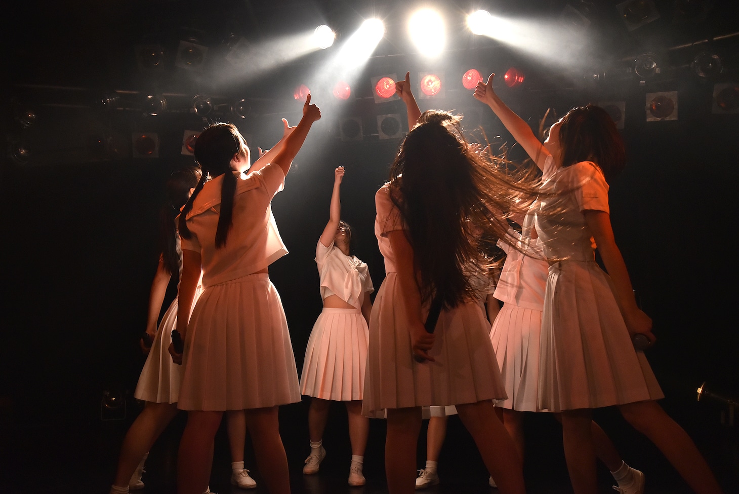アイドルネッサンス「ヨコハマで感謝するネッサンス!!」の様子。