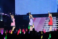 ワルキューレ「ワルキューレは裏切らない」神奈川・横浜アリーナ公演の様子。