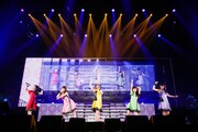 ワルキューレ「ワルキューレは裏切らない」神奈川・横浜アリーナ公演の様子。