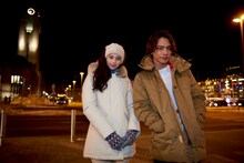 左から中条あやみ、登坂広臣。