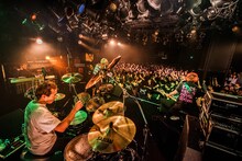 「HOTSQUALL ALRIGHT!!! TOUR」東京・渋谷CLUB QUATTRO公演の様子。（Photo by manaty）