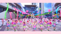 AKB48「ジャーバージャ」ミュージックビデオのワンシーン。
