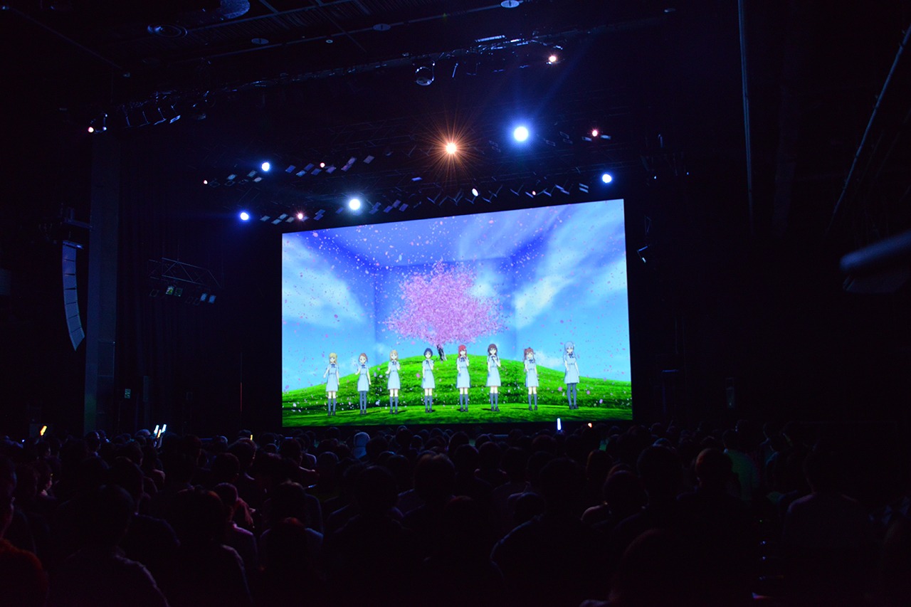 メンバー演じるキャラクターによる「僕は存在していなかった」のバーチャルライブの様子。