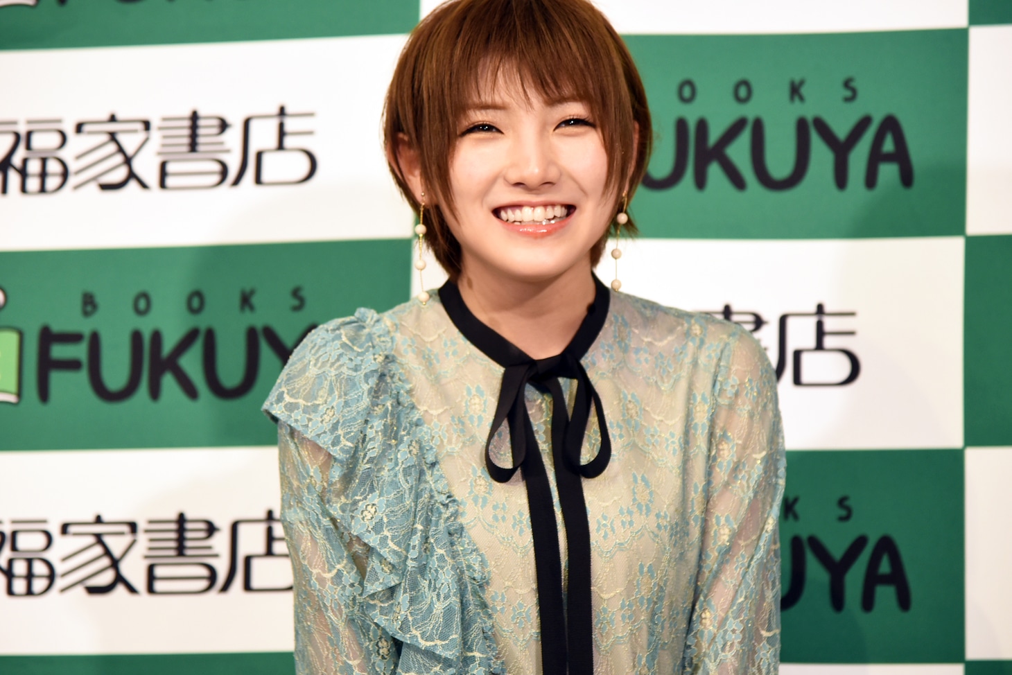 岡田奈々