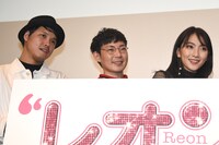 左からマツザカタクミ、atagi、知英。