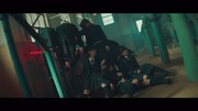 欅坂46「もう森へ帰ろうか？」のミュージックビデオのワンシーン。