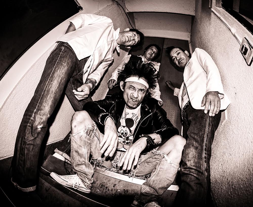 LAUGHIN' NOSE、ホームグラウンドでの熱演収めたライブDVD